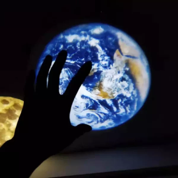 Lampe de projection terre et lune – Image 4